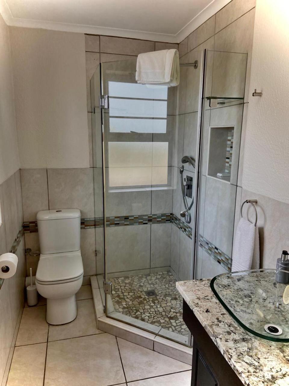 A Villa De Mer Guesthouse Порт Алфред Екстериор снимка