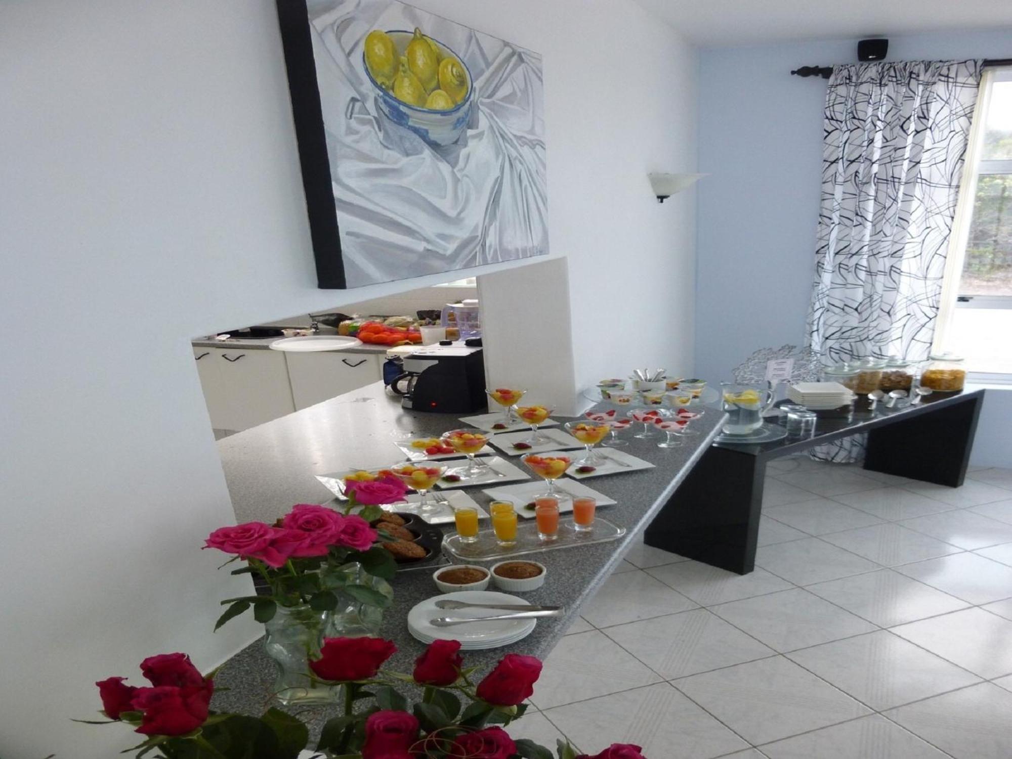 A Villa De Mer Guesthouse Порт Алфред Екстериор снимка