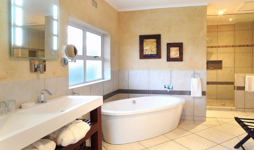 A Villa De Mer Guesthouse Порт Алфред Стая снимка